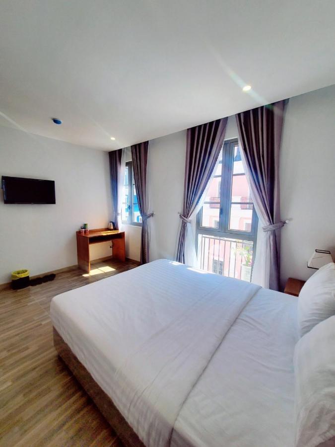 Sky Hotel Фукуок Екстер'єр фото